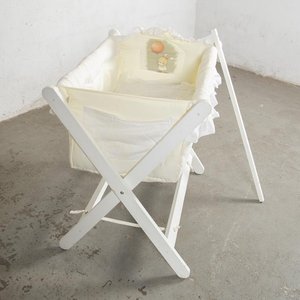 Cuna Plegable Blanca con Colchón y Accesorios - imagen 3