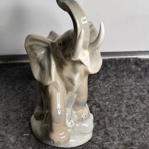 Elefante de Porcelana Decorativo - imagen 3