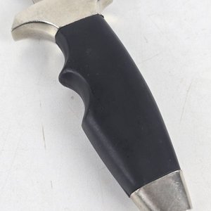 Cuchillo de Caza con Funda Negra - imagen 5