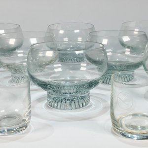 Juego de 18 Piezas de Cristalería: 11 Copas de Postre y 7 Vasos de Licor - imagen 3