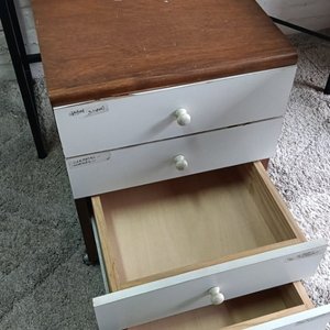 Cajonera Blanca de Oficina con 4 Cajones y Tapa de Madera - imagen 3