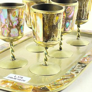 Set de 6 Copas y Bandeja Decorativa con Nácar - imagen 3