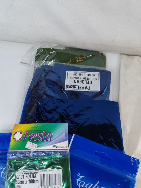 Lote de Papel Crepe y Celofan en Excelente Condición - imagen 5