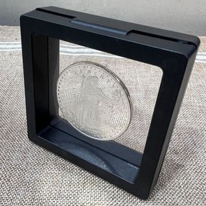Lote anterior: Medalla Colección Walking Liberty con Bandera USA en Estuche