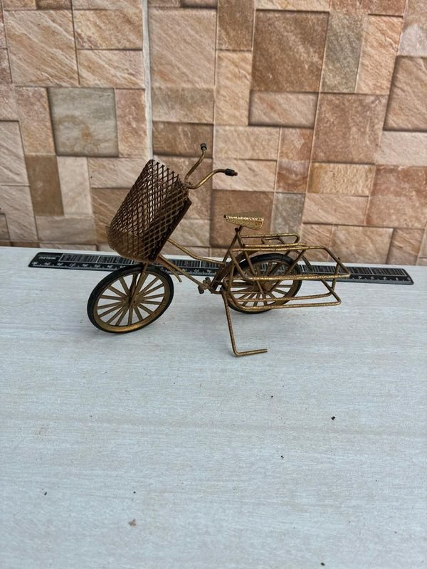 Item 860747 - Image 0