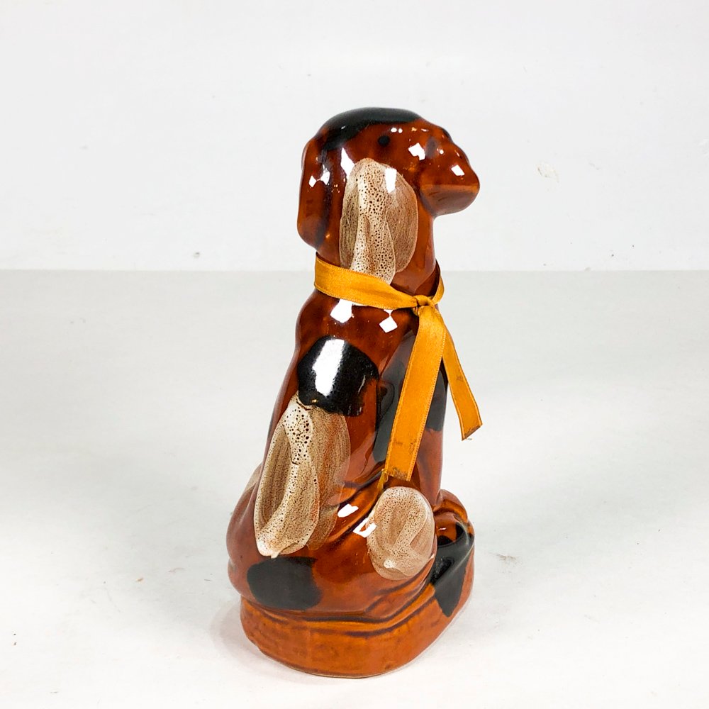 Figurita de perro en cerámica marrón - imagen 3