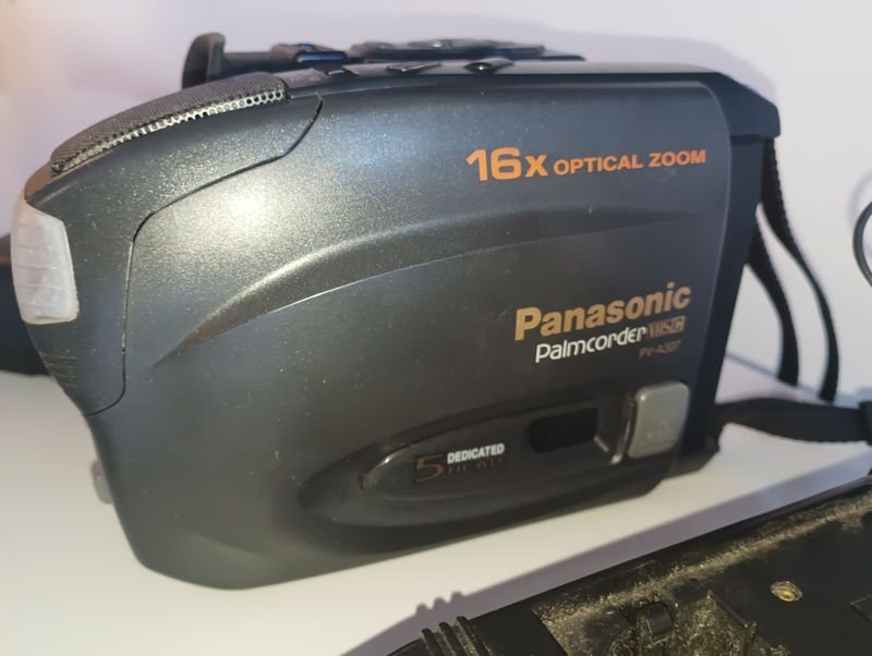 Filmadora Panasonic Palmcorder PV-A307 - imagen 8
