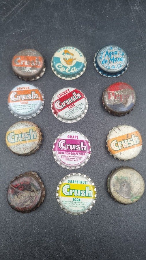 Lote de 12 Tapas de Crush y Otras con Corcho