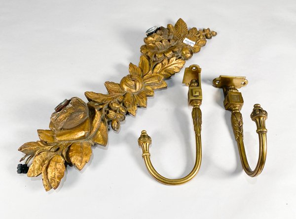 Apliques de Madera Dorada y Bronce con Decoración de Hojas - imagen 1