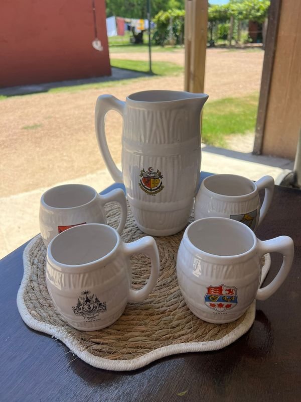 Jarras y Vasos de Loza en Excelente Estado