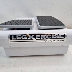 Pedaleador Eléctrico Legxercise Professional con Control Remoto y Fuente - imagen 3