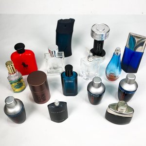 Lote anterior: Lote de Frascos de Perfumes Variados