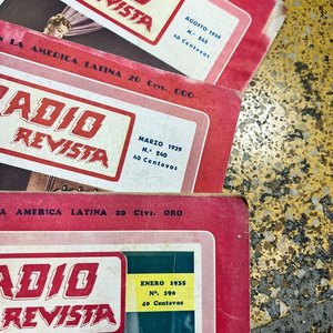 Lote de 10 Revistas "Radio Revista" (1930s-1940s) - imagen 2