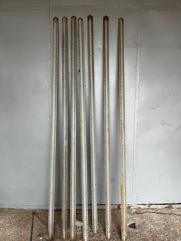 Estructura de carpa y accesorios en metal - imagen 3