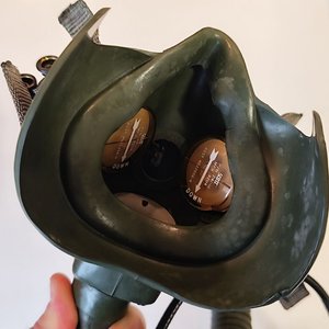 Mascarilla de Oxígeno Militar MS22001 (MBU3/P) - Año 1959 - imagen 3