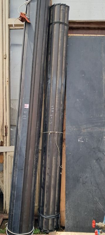 3 Cortinas de Enrollar de Aluminio Negro: 1 Grande y 2 Chicas