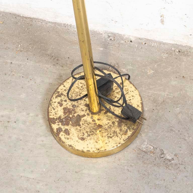 Lámpara de pie en metal dorado con detalles y manchas - imagen 3
