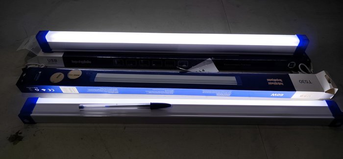 Lote de 2 Artefactos LED Recargables de 30cm con Base Imantada