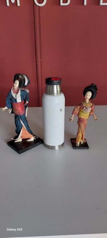 Figuras orientales de porcelana en excelente condición - imagen 6