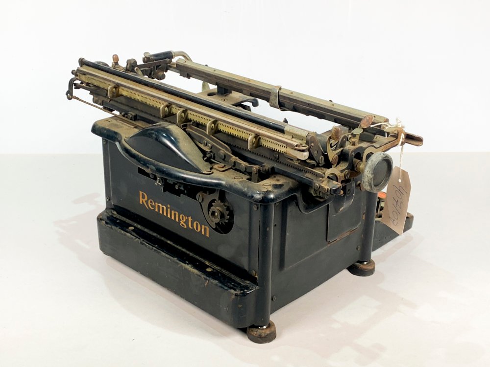 Máquina de escribir antigua Remington con detalles - imagen 4