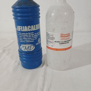Lote de Productos de Limpieza Cerrados de Fábrica - imagen 3