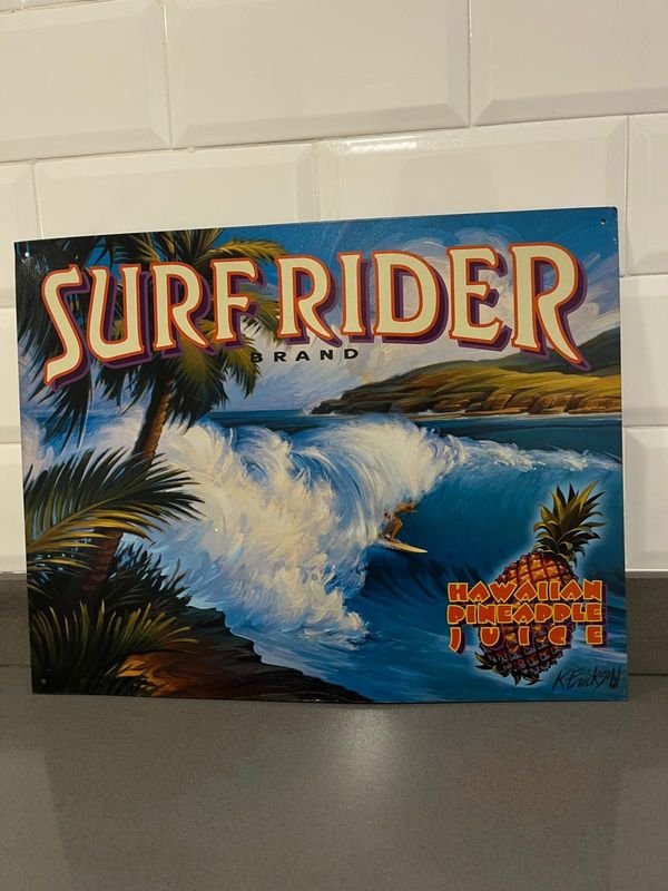 Chapa Decorativa "Surf Rider Brand" con Piña y Olas