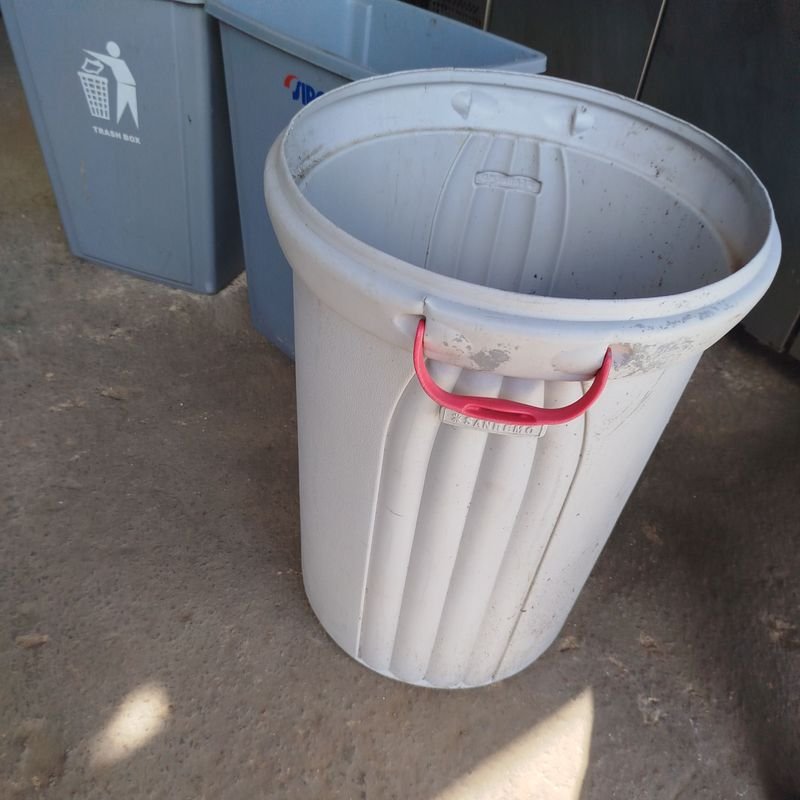 Contenedores de basura para la venta - imagen 4