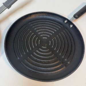 Par de Sartenes de Calidad con Mango Gris, 30cm Diámetro - imagen 4