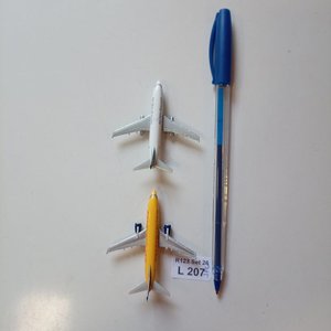 Lote de 2 Aviones a Escala Herpa B737 Freedomair y Air New Zealand - imagen 4