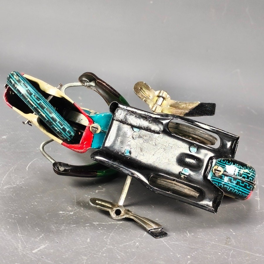 Item 17716 - Image 8