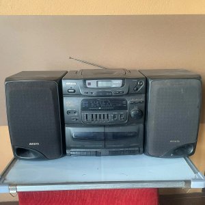Lote siguiente: Radiograbador Aiwa CA-DW400 con CD, Doble Casetera y Ecualizador