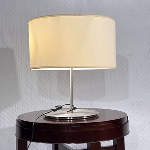 Lámpara Velador Moderna Pantalla Ancha Doble Bombilla - imagen 1
