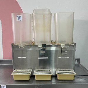 Dispensador de Jugos con 3 Recipientes - imagen 4