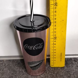 Vaso Coleccionable Coca-Cola Nuevo con Tapa y Sorbete - imagen 2