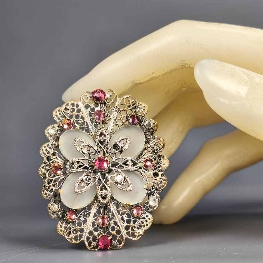 Item 16408 - Image 2