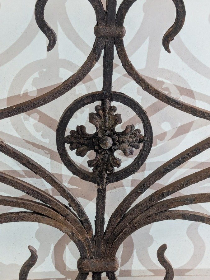 Reja antigua de hierro forjado - imagen 4
