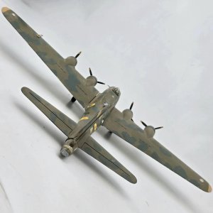 Maqueta Boeing B-17F Flying Fortress "Memphis Belle" - imagen 7