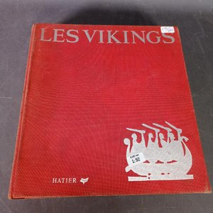 Lote siguiente: Libro "Les Vikings" con Dedicatoria y Grabado de Barco Vikingo