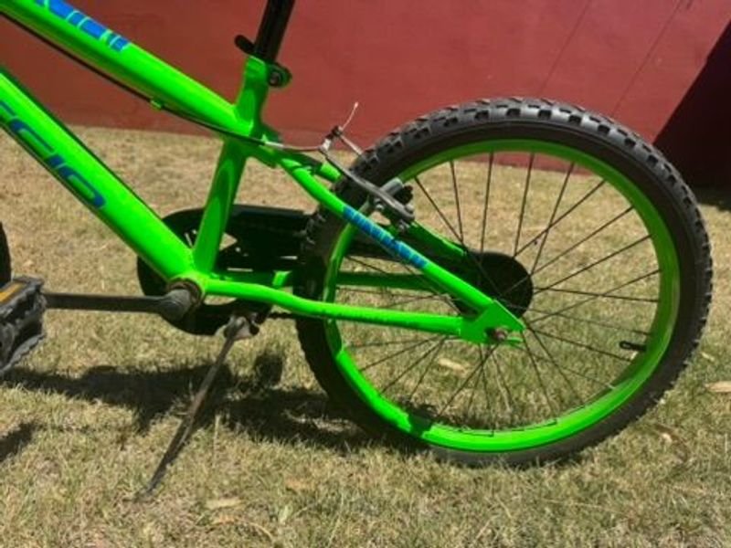 Bicicleta para niños rodado 24 pulgadas - imagen 4