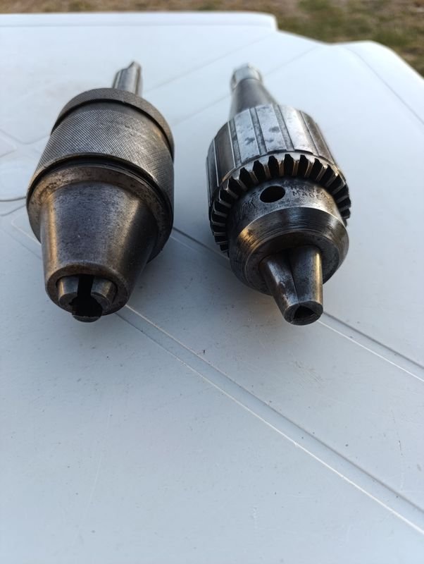 2 PUNTEROS DE METAL PARA TORNILLOS - imagen 2