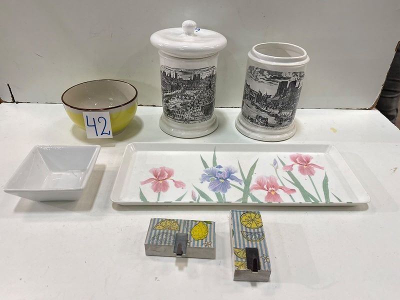 Set de Vajilla: 2 Frascos Cerámica, Bandeja Melamina y Cuenco
