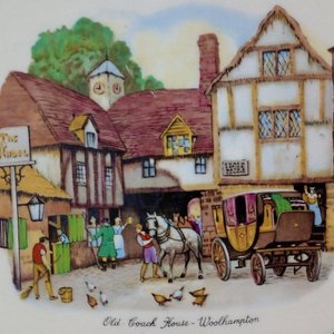 Plato de Porcelana Vintage "Old Coach House - Woolhampton" con Borde Dorado y Verde - imagen 2
