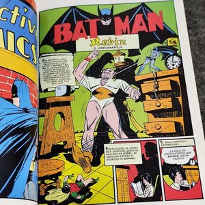 Libro "Las Primeras 100 Historietas de Batman" - Edición Colección ClarinX - imagen 3