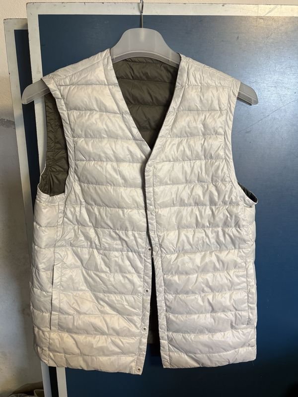 Lote de 5 Chalecos Reversibles de Nylon en Colores Variados
