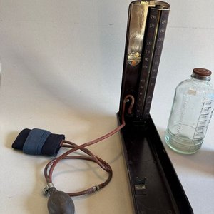 Frasco y botella y medidor de presion - imagen 2