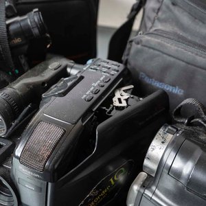 Lote de 3 Filmadoras Panasonic con Accesorios y Bolso - imagen 2