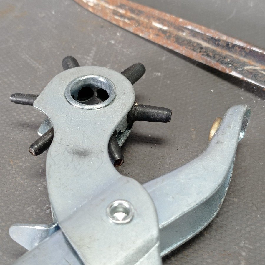 Herramientas para trabajar con cuero - imagen 3