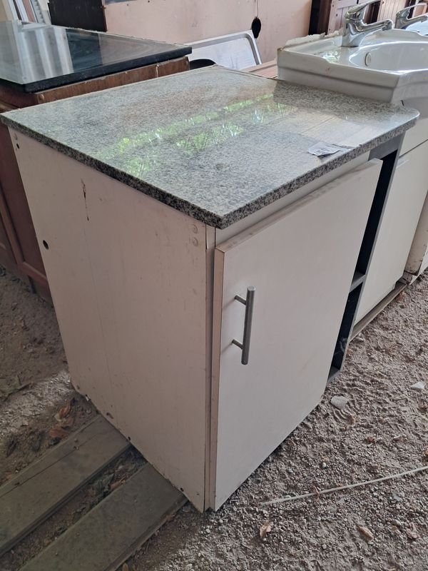 Item 883036 - Image 0