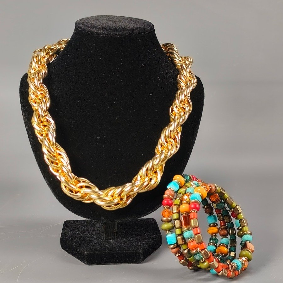 Item 16302 - Image 0