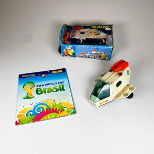 Juguete nave espacial plástico con caja, averia rueda y album figuritas 2014 incompleto - imagen 2